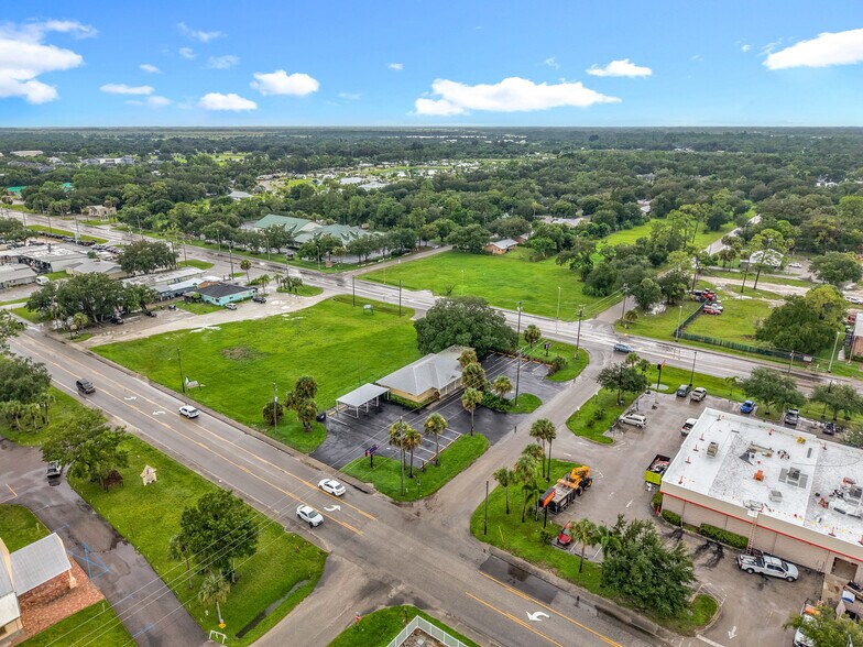 More Photos Of 45 Bryan Ave, LaBelle Medical For Sale