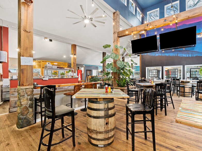 More Photos Of 4352 Soco Rd, Maggie Valley Restaurant For Sale