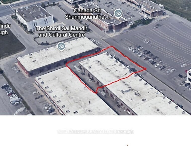 More Photos Of 2721 Markham Rd, Toronto Showroom For Sale