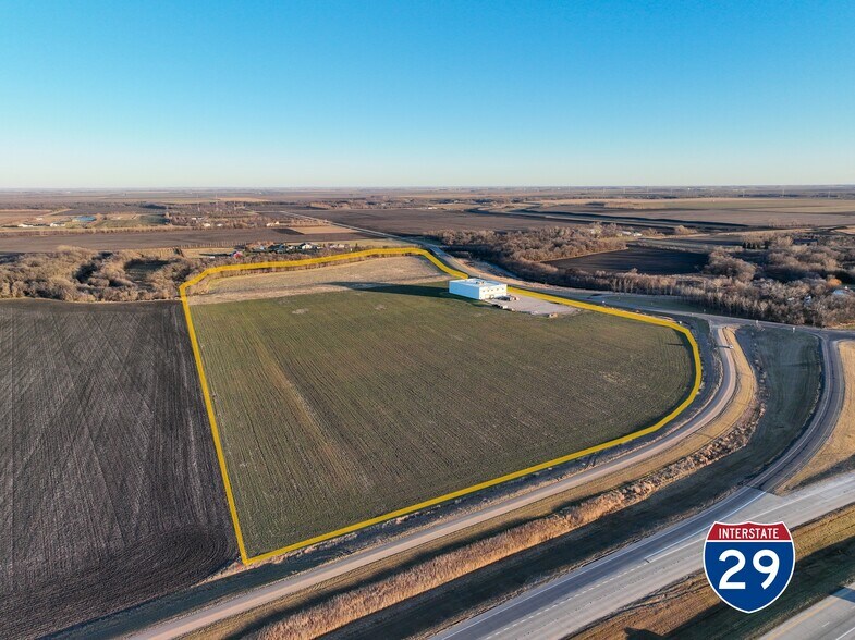 More Photos Of 3301 124th Ave S, Horace Manufacturing For Sale