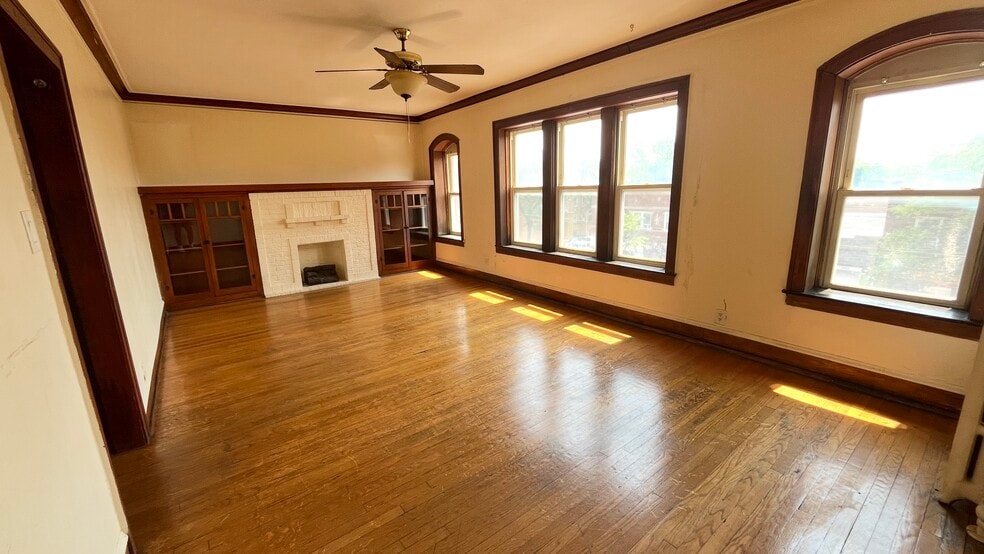 More Photos Of 5316 W North Ave, Chicago Apartments For Sale