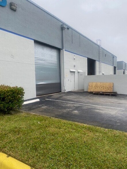 More Photos Of 6601 Lyons Rd, Pompano Beach Industrial For Lease