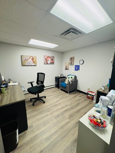 More Photos Of 304 Hoffman St, Elmira Office For Sale