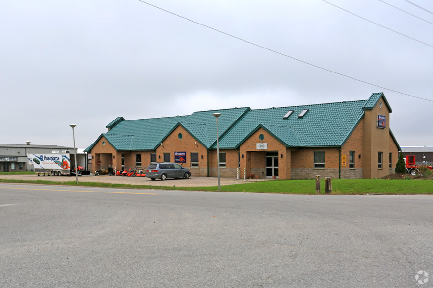 Primary Photo Of 3399 9th, Innisfil Warehouse For Lease