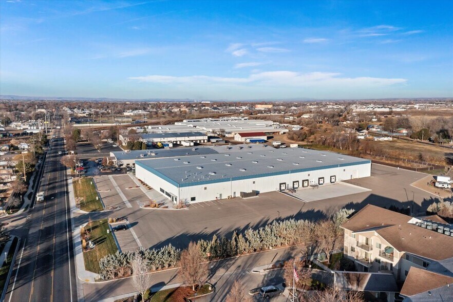 Primary Photo Of 3515 E Linden St, Caldwell Manufacturing For Lease