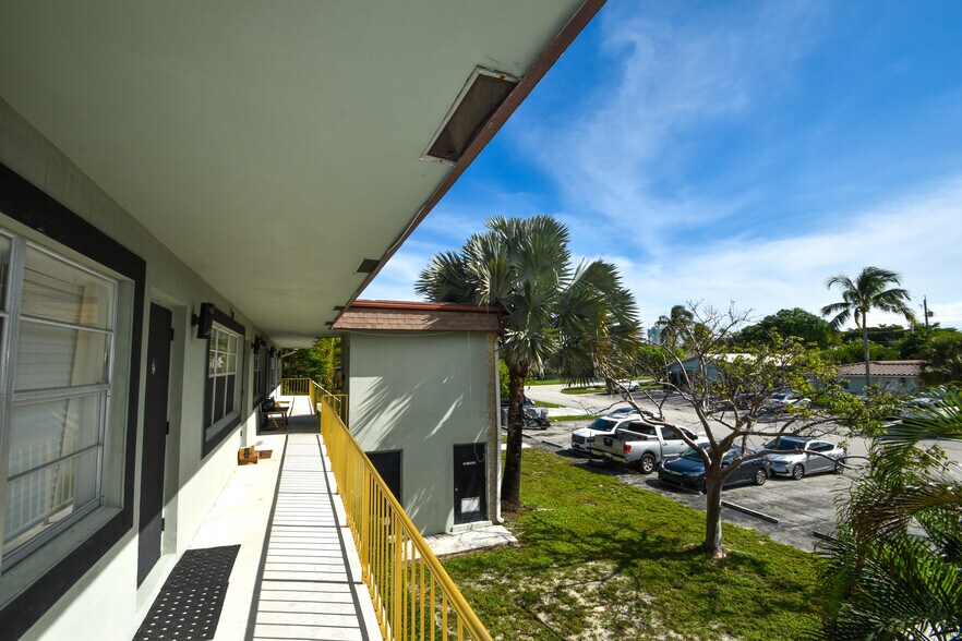 More Photos Of 2255 SE 5th St, Pompano Beach Apartments For Sale