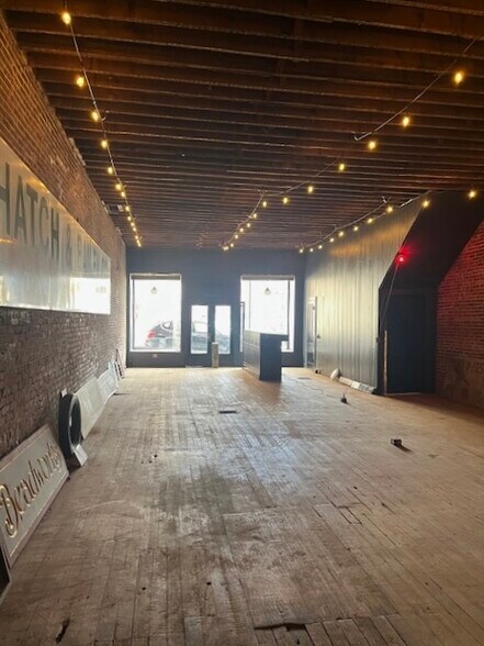 More Photos Of 10 Commerce St, Norwalk Storefront Retail Residential For Sale