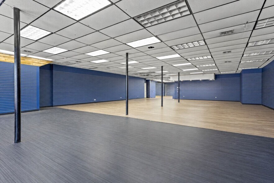 More Photos Of 5 Northern Blvd, Great Neck Apartments For Lease