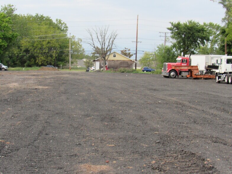 More Photos Of 309 Route 33 East, Manalapan Land For Lease