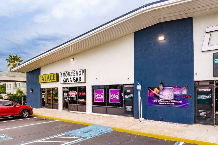 More Photos Of 3899 Ulmerton Rd, Clearwater Restaurant For Lease