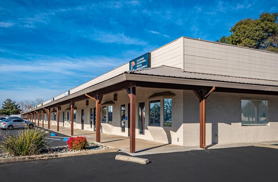 More Photos Of 1940-2020 Feather River Blvd, Oroville Unknown For Lease