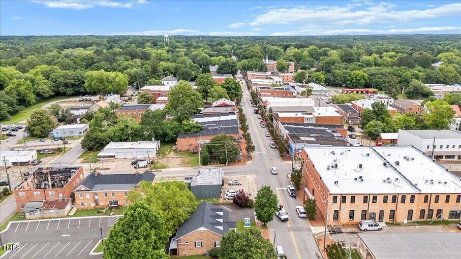 More Photos Of 201 S Main St, Warrenton Office For Sale