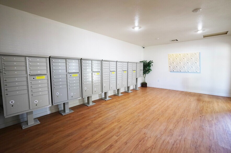 More Photos Of 6500 47th St, Sacramento Apartments For Sale