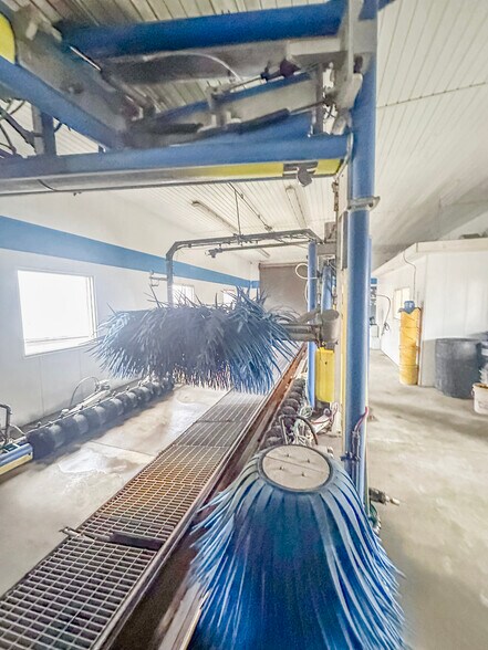 More Photos Of 4180 Sunset Blvd, Steubenville Carwash For Sale