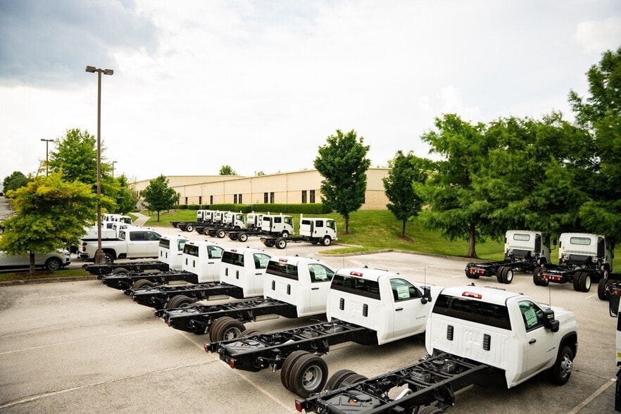 More Photos Of 3429 Regal Dr, Alcoa Office For Sale