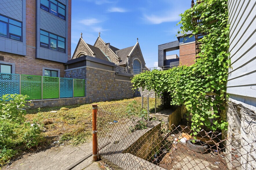 More Photos Of 12 Radford St, Yonkers Apartments For Sale