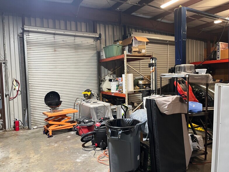More Photos Of 5585 University Blvd W, Jacksonville Storefront Retail Office For Sale