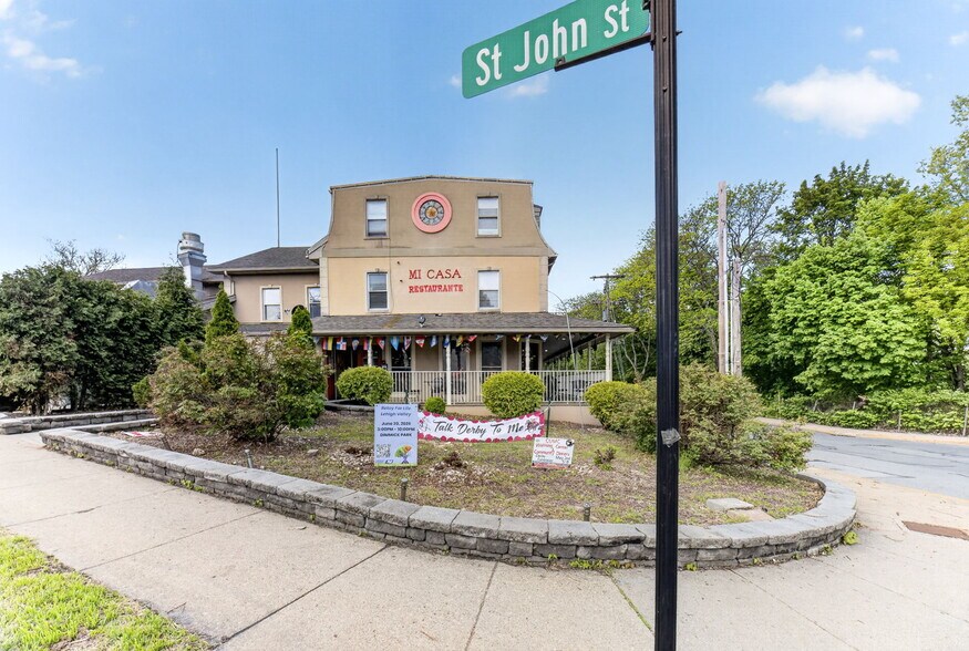 More Photos Of 204 W Madison St, Easton Storefront Retail Residential For Sale