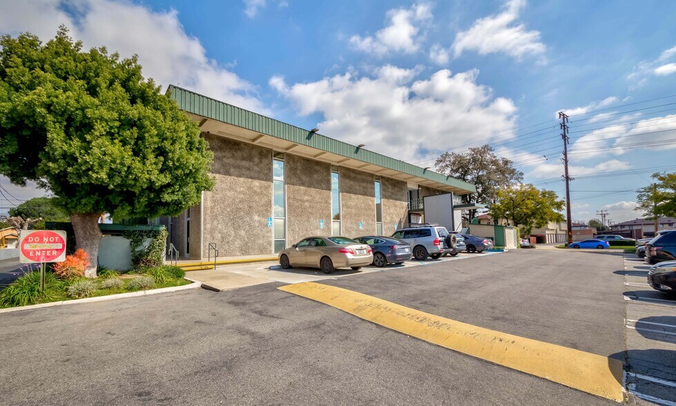 More Photos Of 360 E 7th St, Upland Medical For Sale