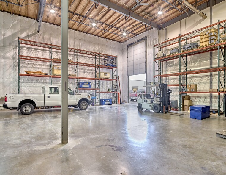 More Photos Of 12125 Harbour Reach Dr, Mukilteo Light Manufacturing For Lease