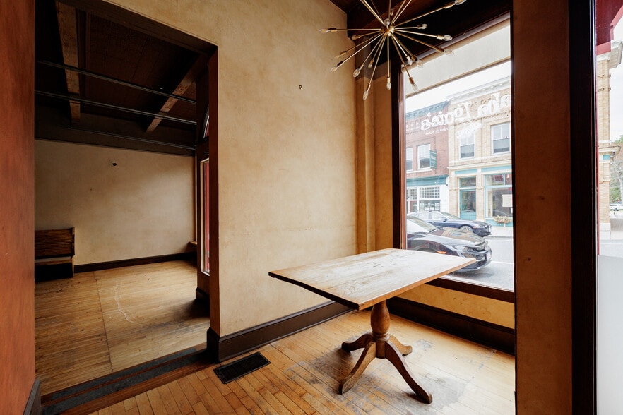 More Photos Of 42 Railroad St, Great Barrington Storefront Retail Office For Lease