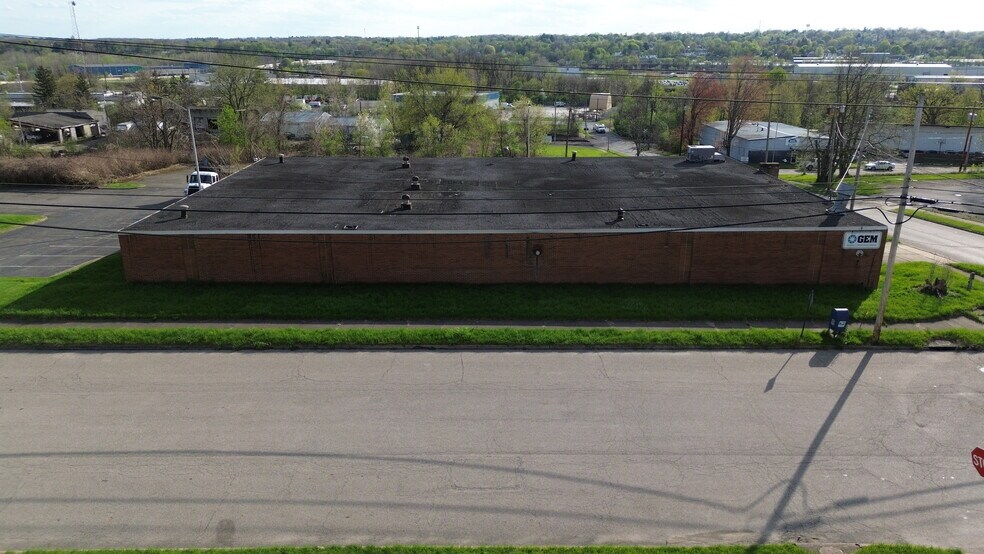 More Photos Of 15 S Worthington St, Youngstown Warehouse For Sale