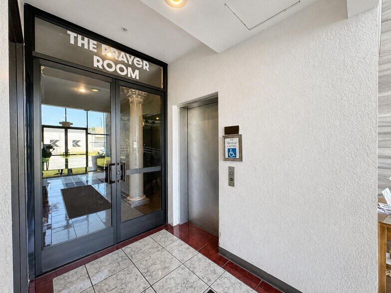 More Photos Of 909 N D St, San Bernardino Office For Sale