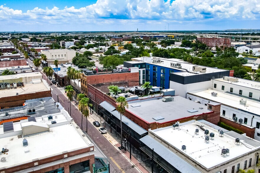 More Photos Of 1609 7th Ave, Ybor City Bar For Lease