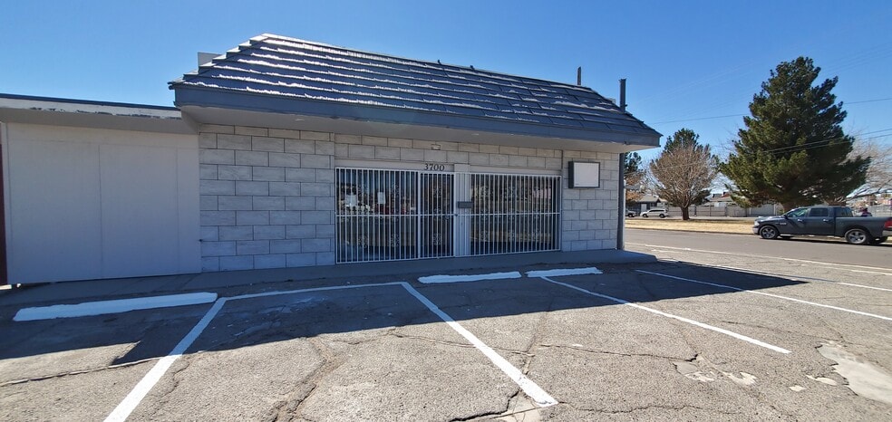 Primary Photo Of 3700 Bliss Ave, El Paso Freestanding For Sale