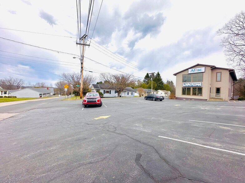 More Photos Of 110 Sunset Dr, Beckley Office For Lease