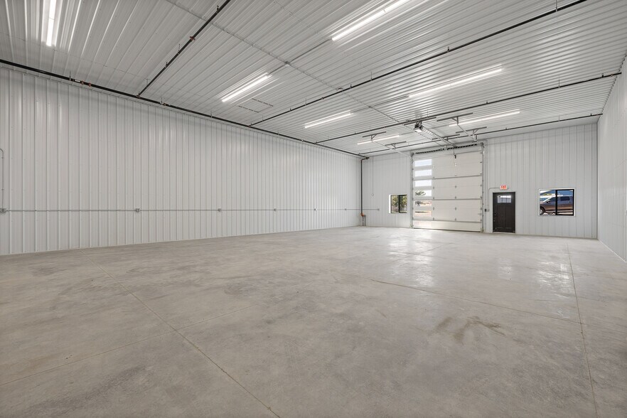 More Photos Of 2375 Taggart Rd, Rapid City Industrial For Lease