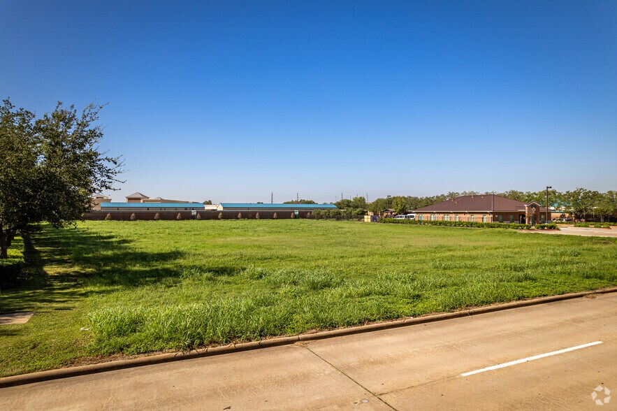 More Photos Of 4633 Cartwright Rd, Missouri City Land For Sale
