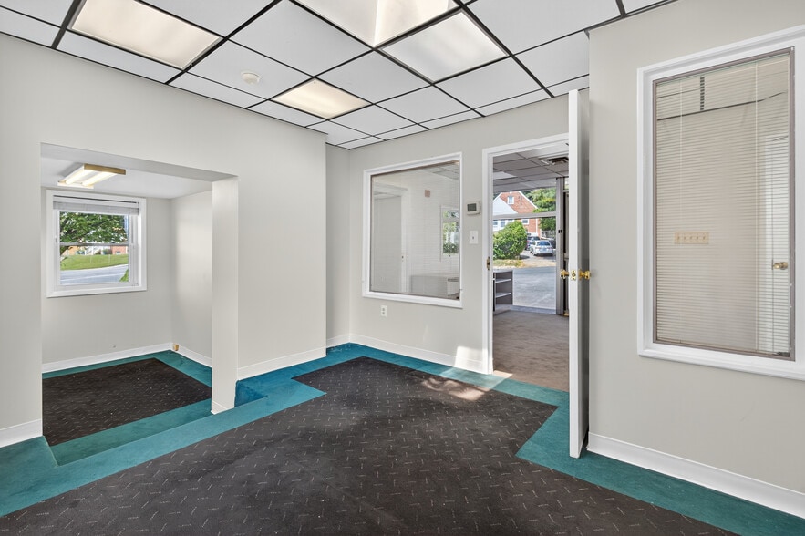 More Photos Of 10101 Lorain Ave, Silver Spring Medical For Sale