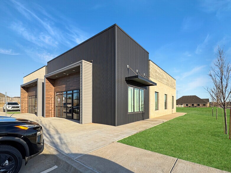 Primary Photo Of 15105 Crown At Lone Oak Rd, Edmond Office For Lease