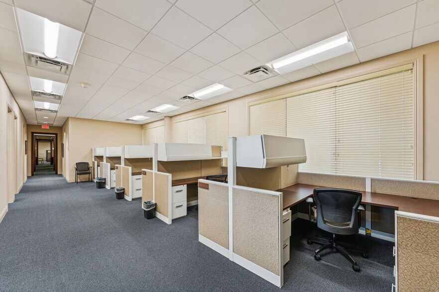 More Photos Of 3945 W Atlantic Ave, Delray Beach Office For Lease