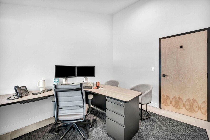 More Photos Of 1929 E Royalton Rd, Broadview Heights Office For Lease