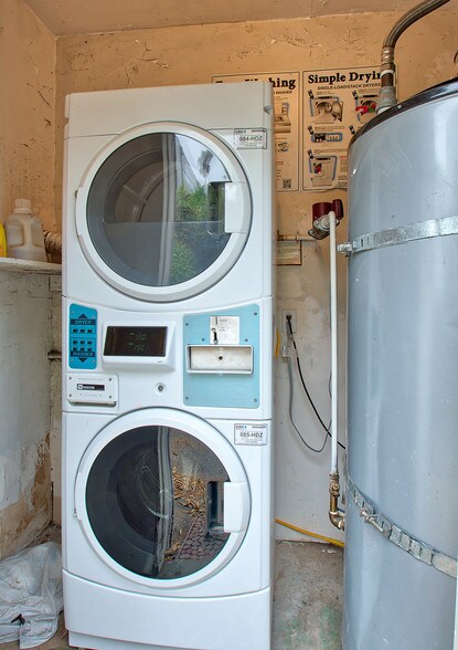 More Photos Of 638 Grant St, Santa Monica Apartments For Sale