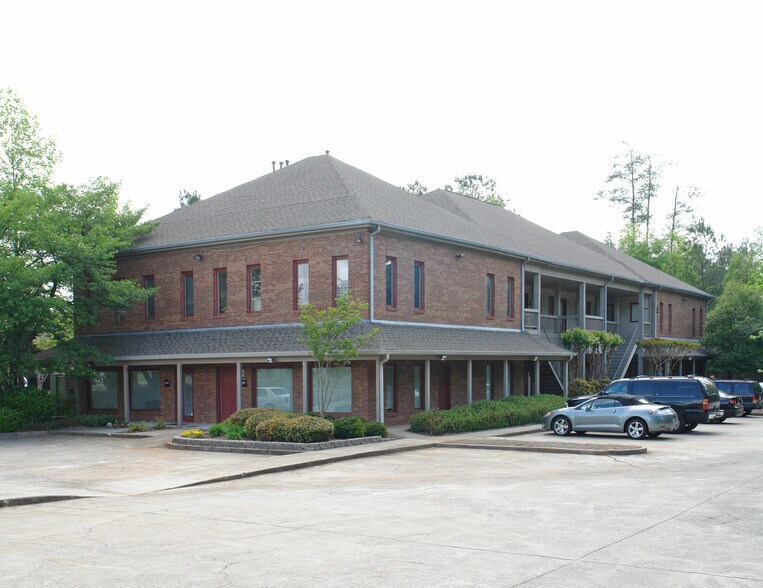 More Photos Of 200 Market Pl, Roswell Office Residential For Lease