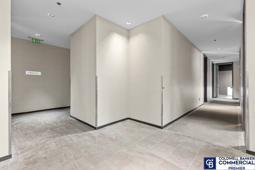 More Photos Of 4381 W Flamingo Rd, Las Vegas Hotel For Lease