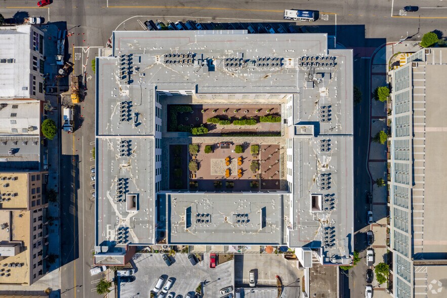 More Photos Of 285 W 6th St, San Pedro Office For Lease