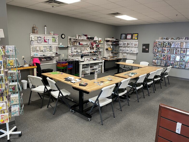 More Photos Of 1337-1367 8th St S, Wisconsin Rapids Unknown For Lease