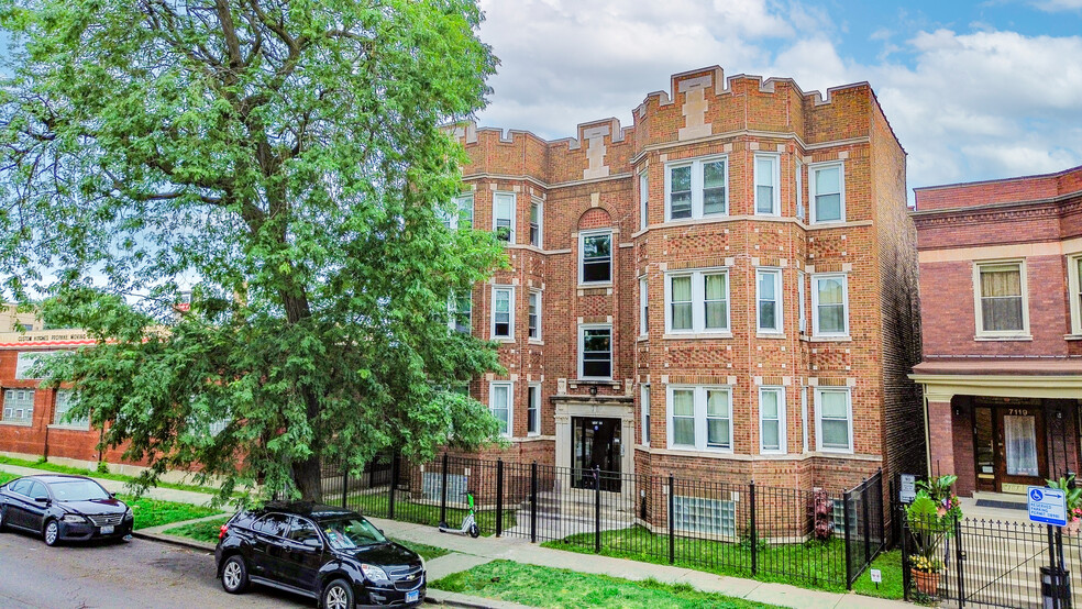 Primary Photo Of 7115 S Cornell Ave, Chicago Apartments For Sale