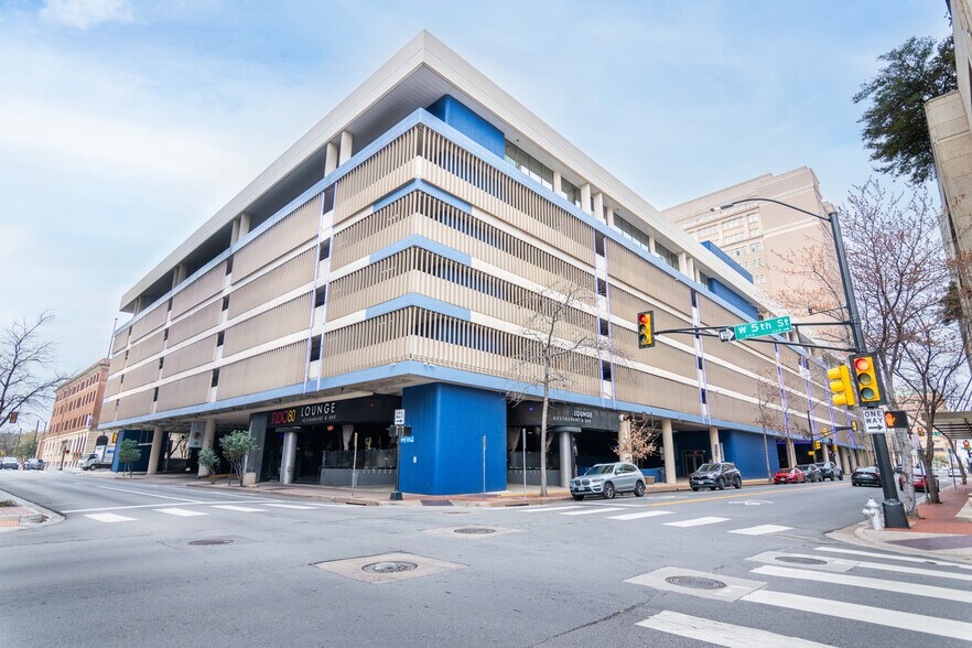 More Photos Of 500 Taylor St, Fort Worth Office For Lease