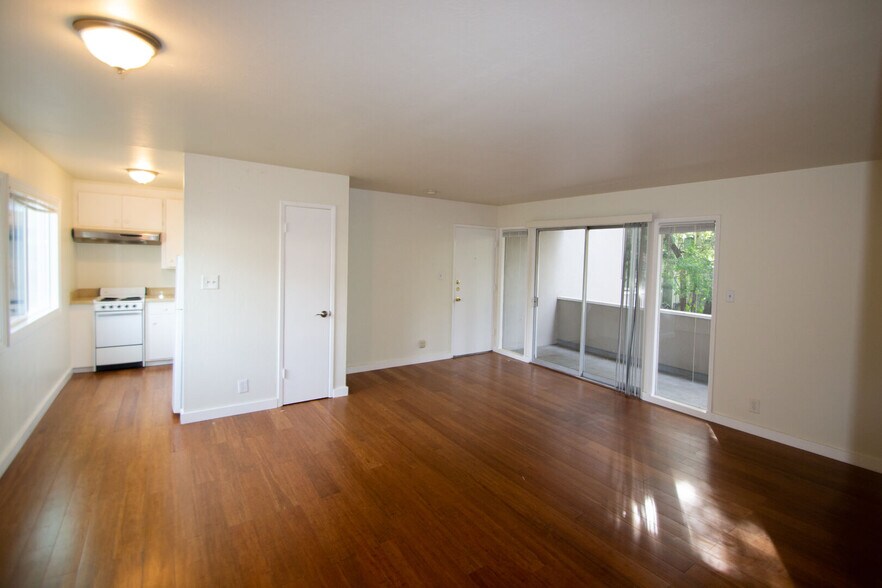 More Photos Of 2210-2212 Ward St, Berkeley Apartments For Sale