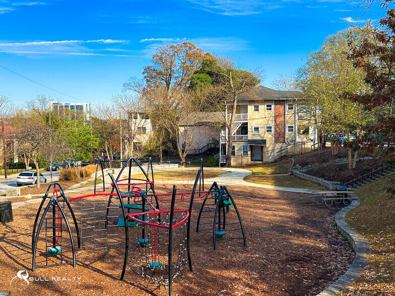 More Photos Of 494 Winton Ter NE, Atlanta Apartments For Sale