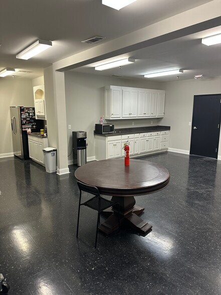 More Photos Of 195 Highway 9 South, Dawsonville Light Manufacturing For Lease