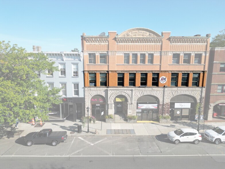 More Photos Of 42 W Main St, Riverhead Storefront Retail Office For Lease