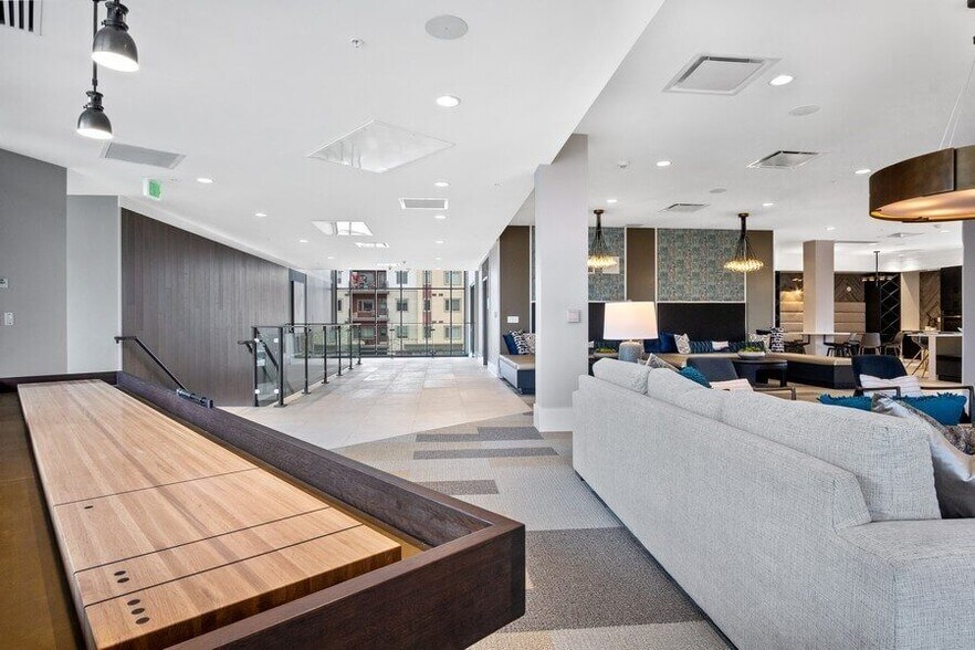 More Photos Of 168 E Midvillage Rd, Sandy Apartments For Lease