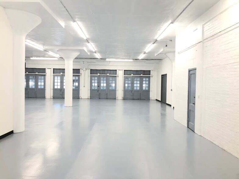 More Photos Of 1500 Clinton St, Buffalo Light Manufacturing For Lease