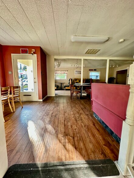 More Photos Of 400 Main St, Rio Vista Restaurant For Sale